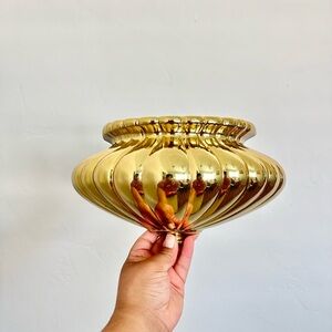 Vintage Set of 2 Gold Home Interiors Wall Pocket Planter Set